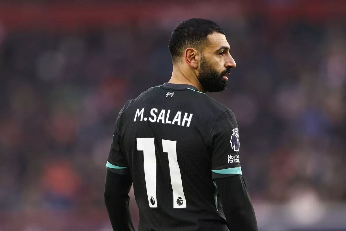 رحيل محمد صلاح عن ليفربول .. وتعاقده مع الهلال السعودي  .. في علم الغيب