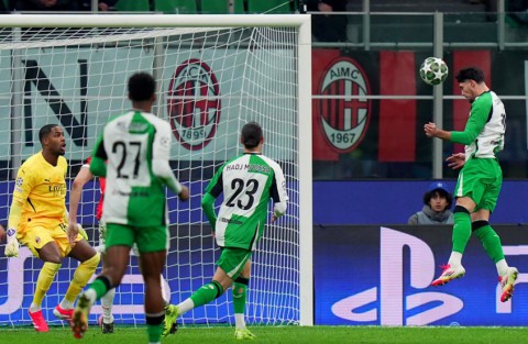 فينورد يطيح بميلان من دوري أبطال أوروبا