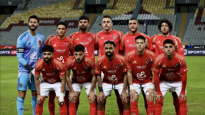 لاعب الأهلي يثير الجدل برسالة غامضة قبل مواجهة الزمالك 