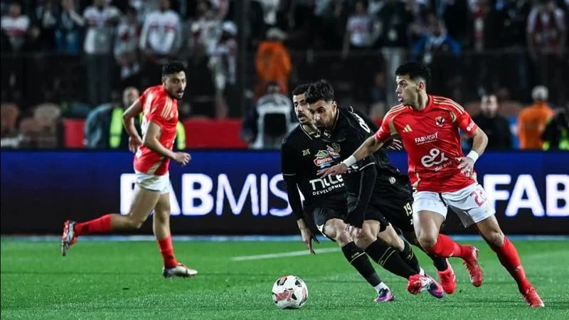 حرمان جماهير الزمالك لمباراتين.. وغرامة 200 ألف جنيه على الأهلي