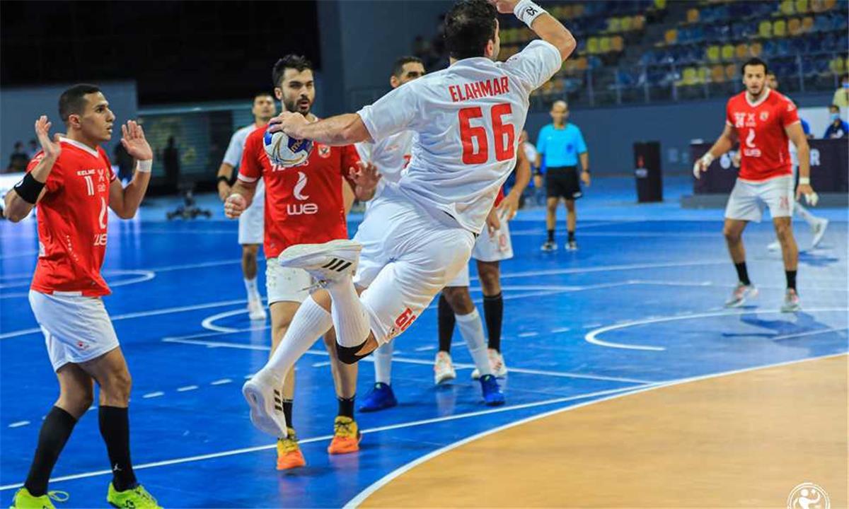 الأهلي والزمالك في قمة حاسمة بدوري المحترفين لكرة اليد اليوم