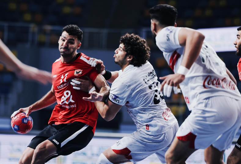 ألأهلي  يهزم  الزمالك ويقترب خطوة من حسم دوري المحترفين لكرة اليد