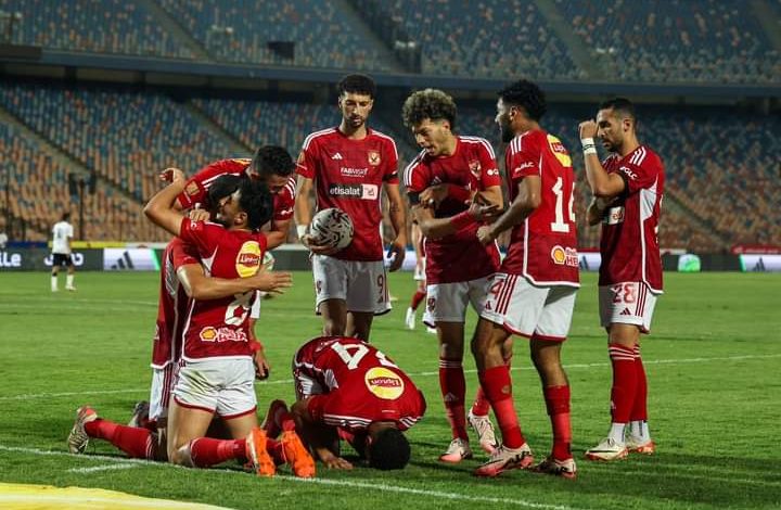 الأهلي يُرجئ ملف تجديد العقود للتركيز على مواجهة الزمالك