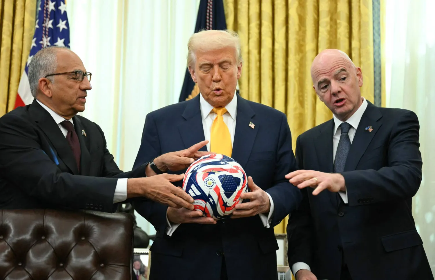 ترمب يشكّل فريق عمل لمونديال 2026 وسط تحديات تنظيمية