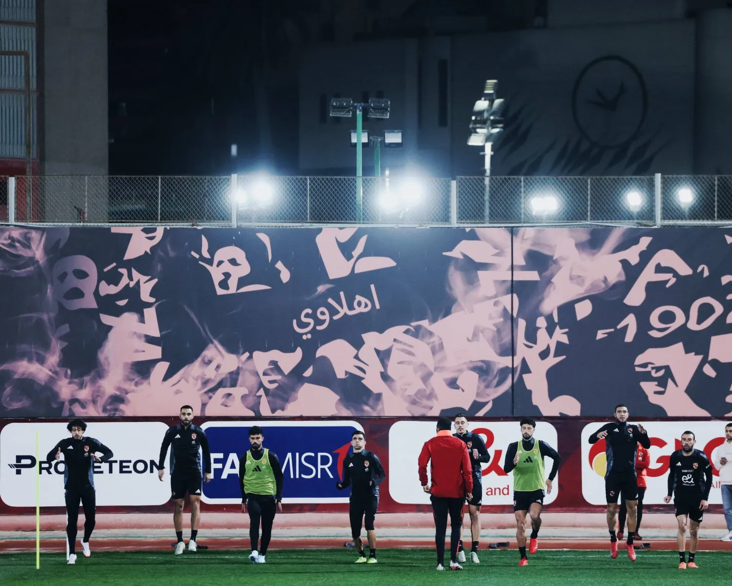 تصاعد أزمة مباراة القمة في الدوري المصري... والأهلي يهدد بالتصعيد دولياً