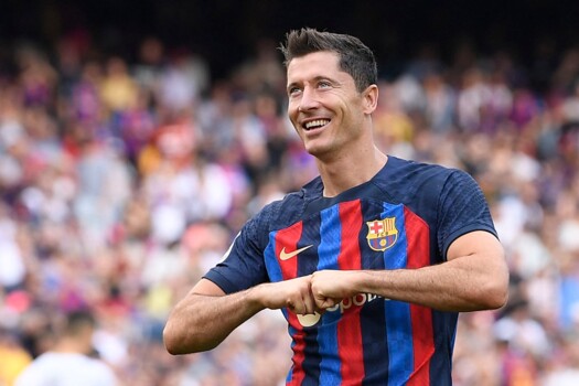 ثلاثي برشلونة الهجومي يتصدر أوروبا بـ82 هدفًا في موسم استثنائي