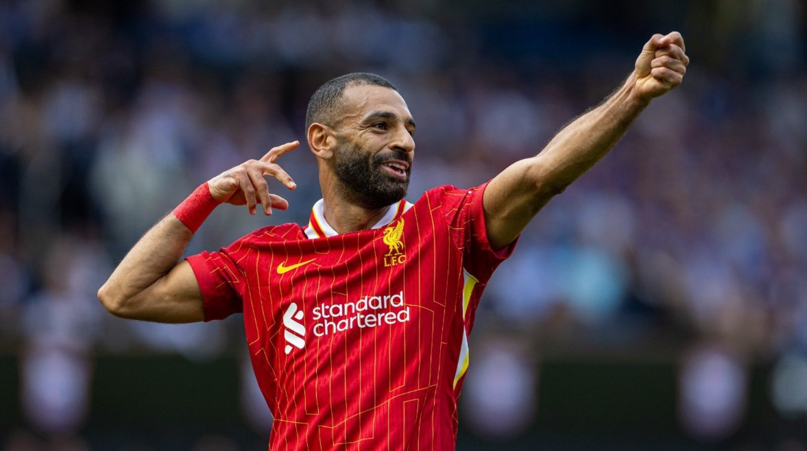 محمد صلاح يقود ليفربول لفوز مثير على وست هام ويعزز صدارته للدوري الإنجليزي