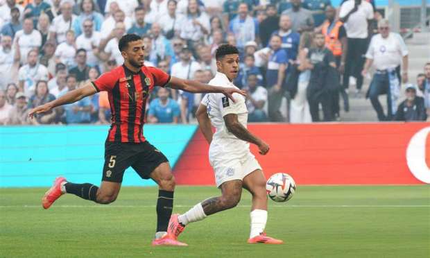 عبد المنعم يعود أساسياً ويقود نيس للفوز على أنجيه في الدوري الفرنسي