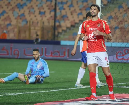 وسام أبو علي يعود للتألق ويقود الأهلي للتقدم على بتروجت