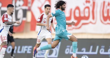 محمد النني يتوج بجائزة لاعب الشهر في الدوري الإماراتي