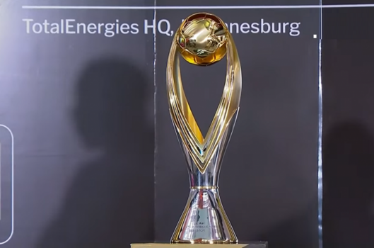 الكاف يزيح الستار عن كأس دوري الأبطال الجديدة قبل النهائي الحاسم