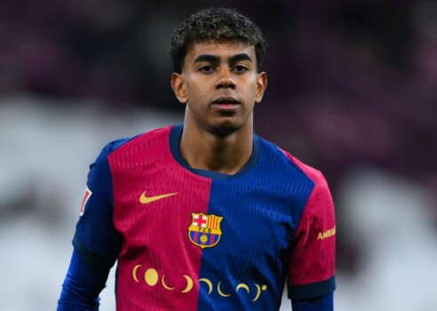 برشلونة يُمدد عقد لامين يامال حتى 2031 لحمايته من إغراءات الأندية الكبرى