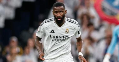 ريال مدريد يمدد عقد روديجر حتى 2027 رغم عروض الرحيل