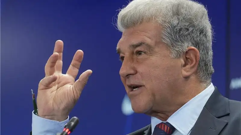 برشلونة يرسم ملامح سوق انتقالات متزن لصيف 2025