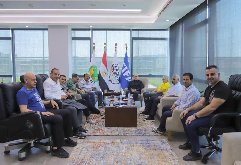 أبو ريدة يناقش خطة الفراعنة لكأس العرب ويؤكد ثقته في طولان