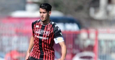 الزمالك يتفق مع الجزائري زين الدين بلعيد لقيادة الدفاع