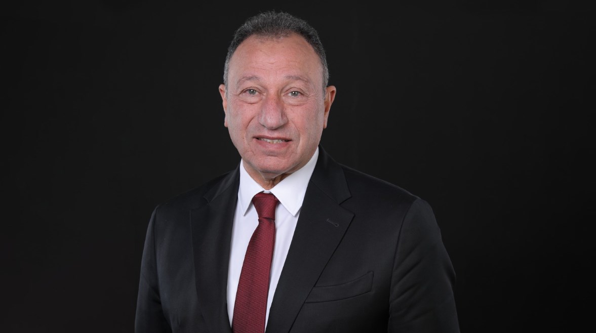 الأهلي ينزف.. والخطيب يوزع شعارات .. رسائل إنشائية .. ووعود معنوية لا تُصلح ما أفسدته الهزيمة !!
