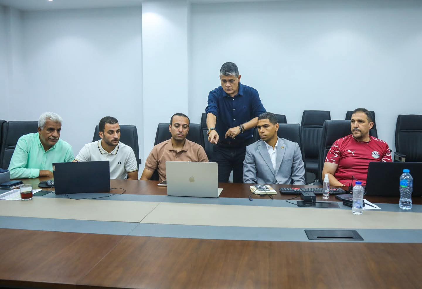 تفاصيل الاجتماع المغلق بين رويز وحكام الجولة الأولى