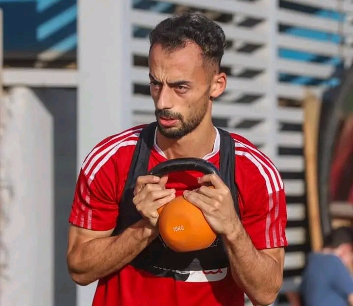 مستقبل أحمد عبد القادر بين الأهلي والزمالك.. اللاعب يترقب القرار الحاسم