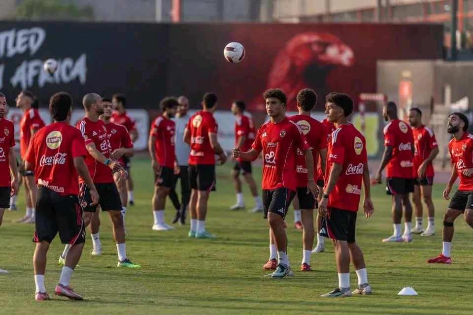 هاني رمزي ينتقد لاعبي الأهلي: مفيش روح ولا عزيمة.. ولازم يقاتلوا في الملعب