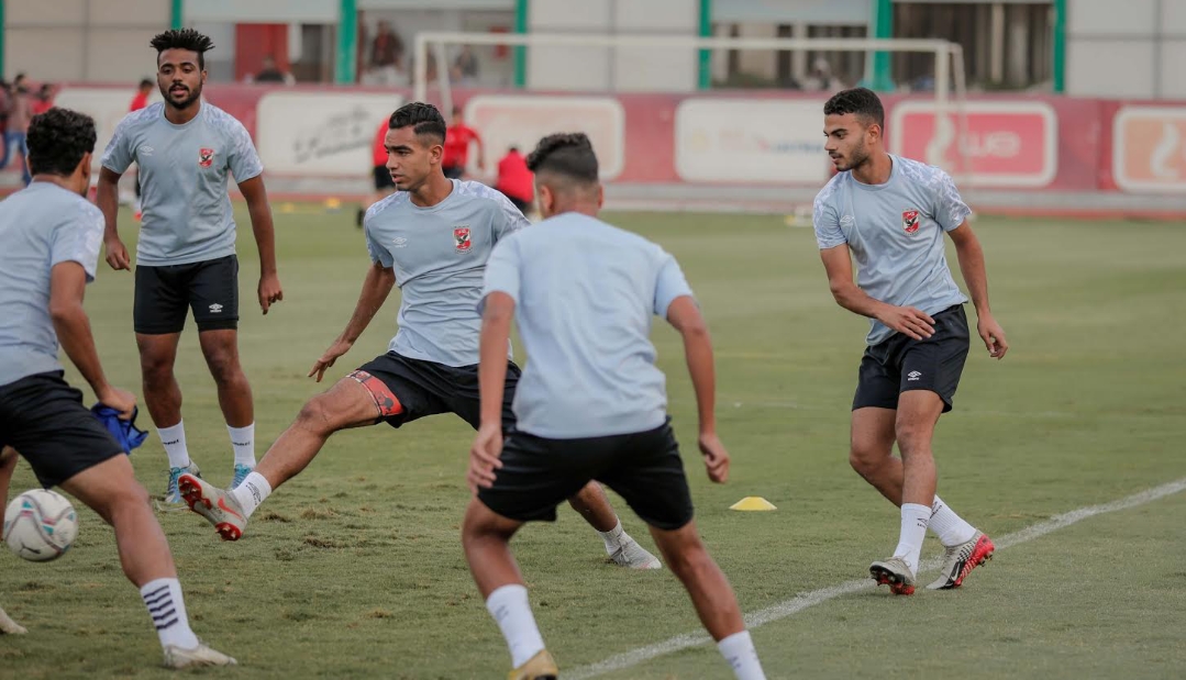 الأهلي يدخل القمة بتشكيل هجومي رغم الغيابات: بن شرقي وشريف يقودان الخط الأمامي