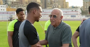 جلسة حاسمة بين حسين لبيب وفيريرا لمناقشة أسباب تراجع الزمالك وإجراءات إنقاذ الموسم