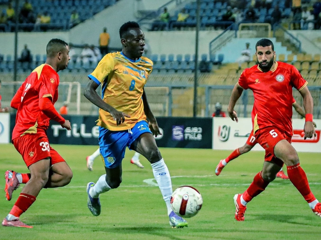 الإسماعيلي يقلب الطاولة على حرس الحدود ويفوز بثلاثية في الدوري