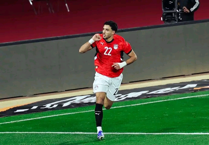 عمر مرموش يلفت أنظار أندية البريميرليغ بعد تألقه مع مانشستر سيتي ومنتخب مصر