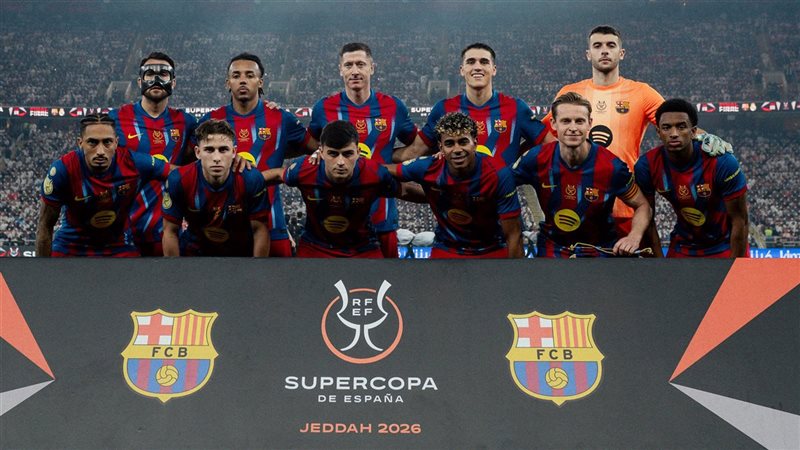 الكلاسيكو يشتعل مبكرًا.. تعادل مثير بين برشلونة وريال مدريد في الشوط الأول من نهائي السوبر الإسباني