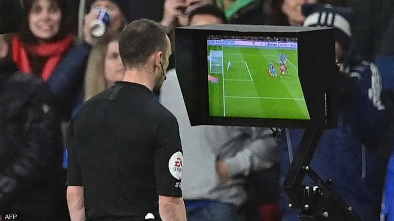 بي بي سي: تعديلات جذرية في قوانين التحكيم لمنع إهدار الوقت في كرة القدم