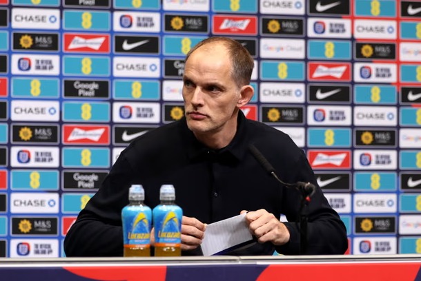 إعادة بناء منتخب إنجلترا قبل كأس العالم: فلسفة توخيل تُقدّم النظام على النجوم 